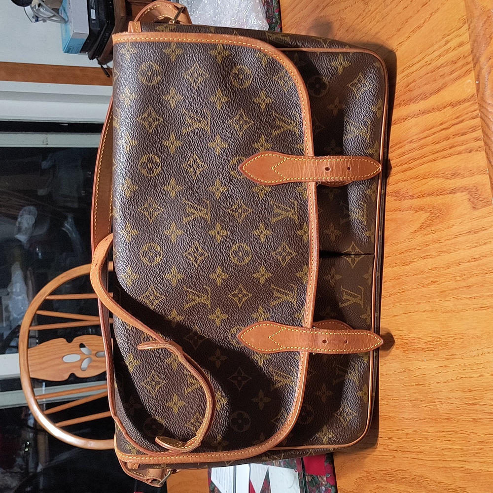 Louis Vuitton Gibeciere Messenger Bag GM Brown Bag